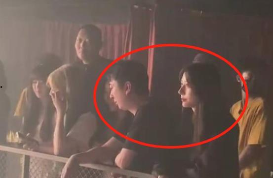 美国网红吃瓜视频大全集,揭秘网络红人的幕后生活  第2张