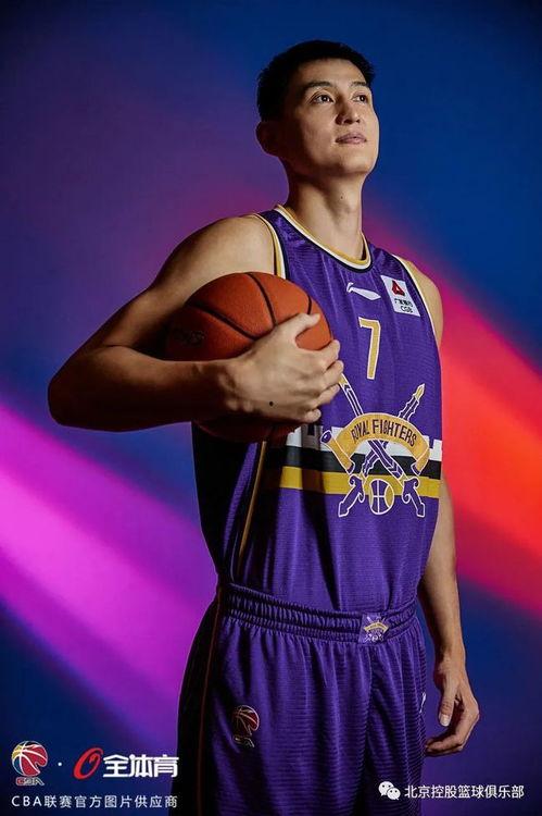 吃瓜网红打篮球是谁啊,吃瓜网红跨界打篮球,竟成为篮球场上的新宠儿 第2张 吃瓜网红打篮球是谁啊,吃瓜网红跨界打篮球,竟成为篮球场上的新宠儿 第2张